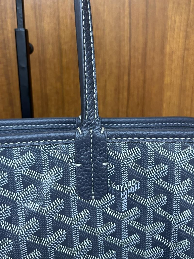 Goyard Shopping Bags